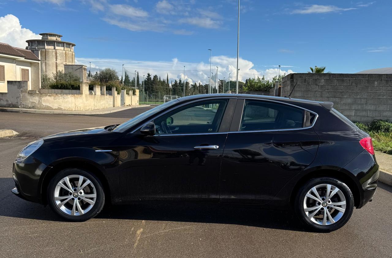 Alfa Romeo Giulietta 1.6 JTDm-2 105 CV Distinctive