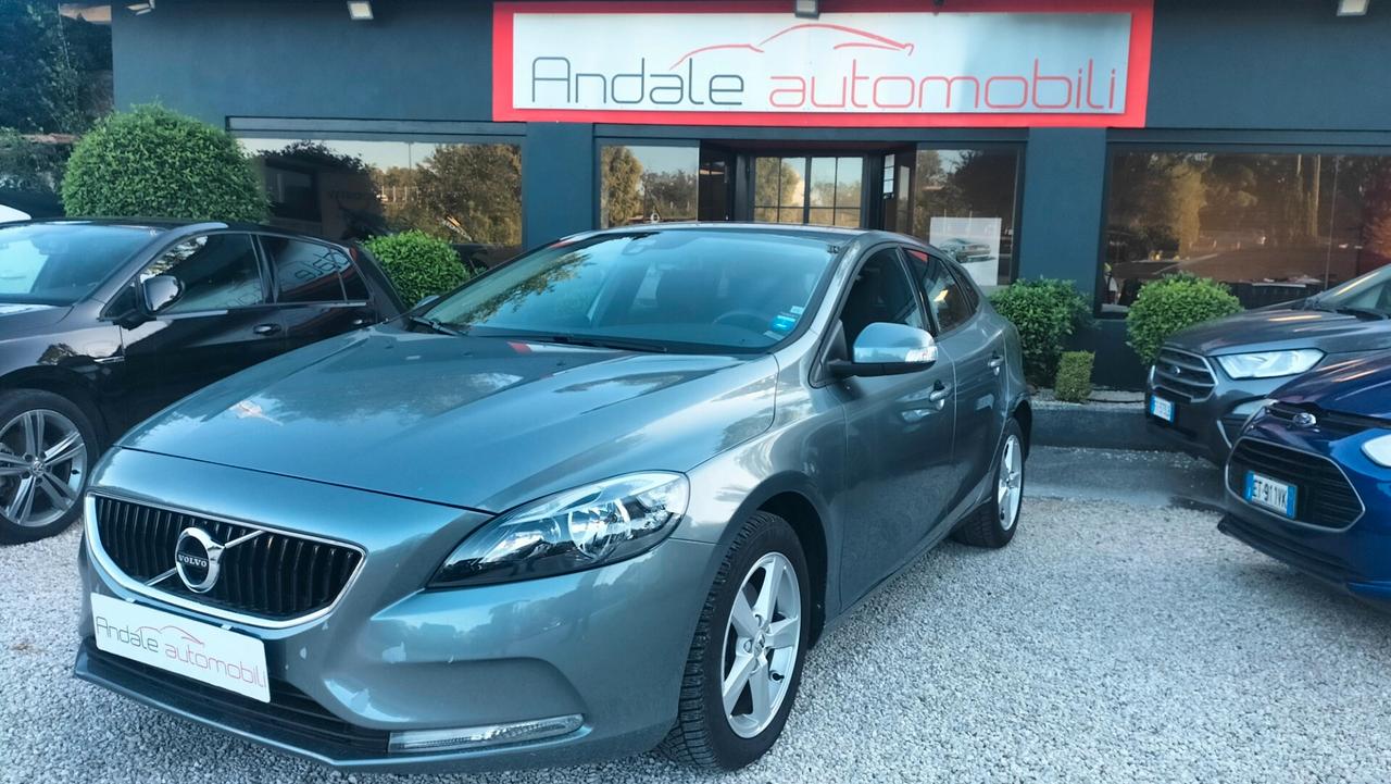 Volvo V40 D2 Momentum **130000KM** PREZZO REALE