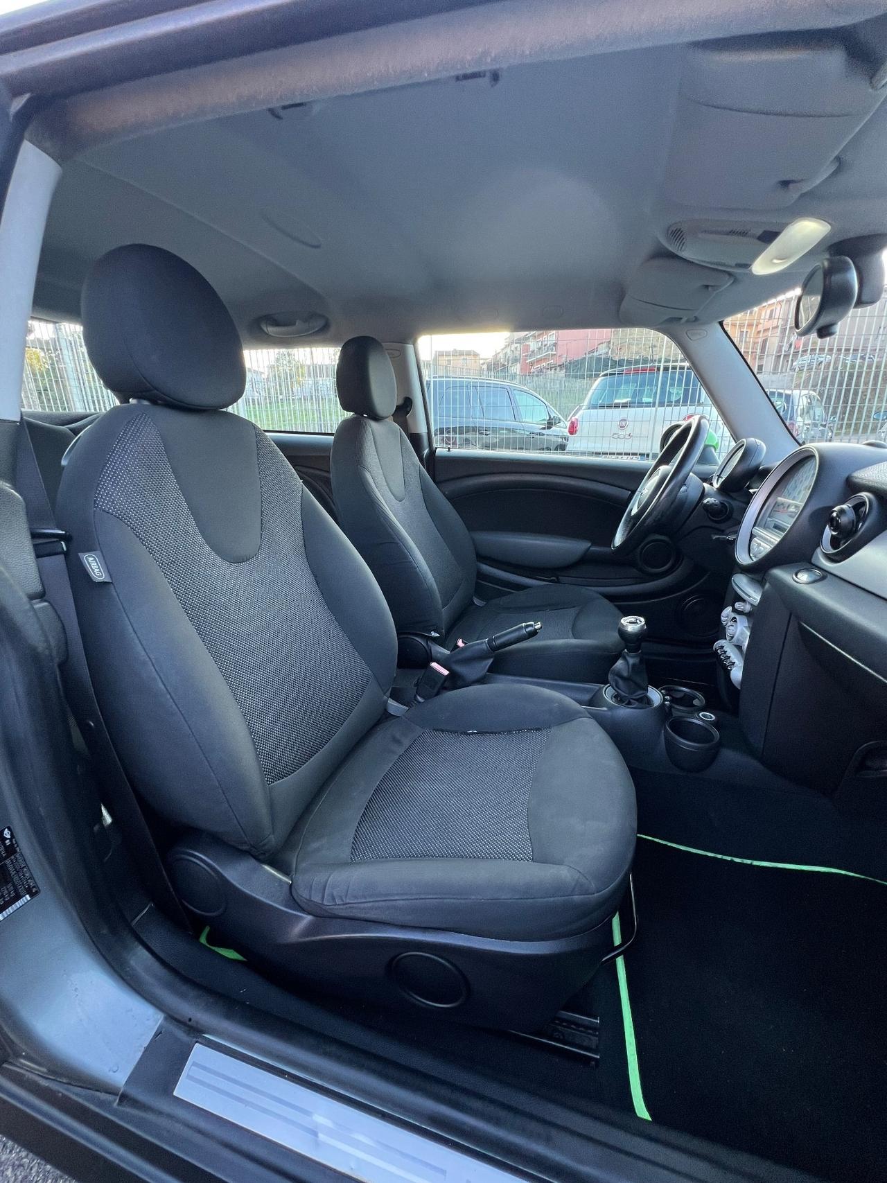 Mini 1.4 16V One neopatentati