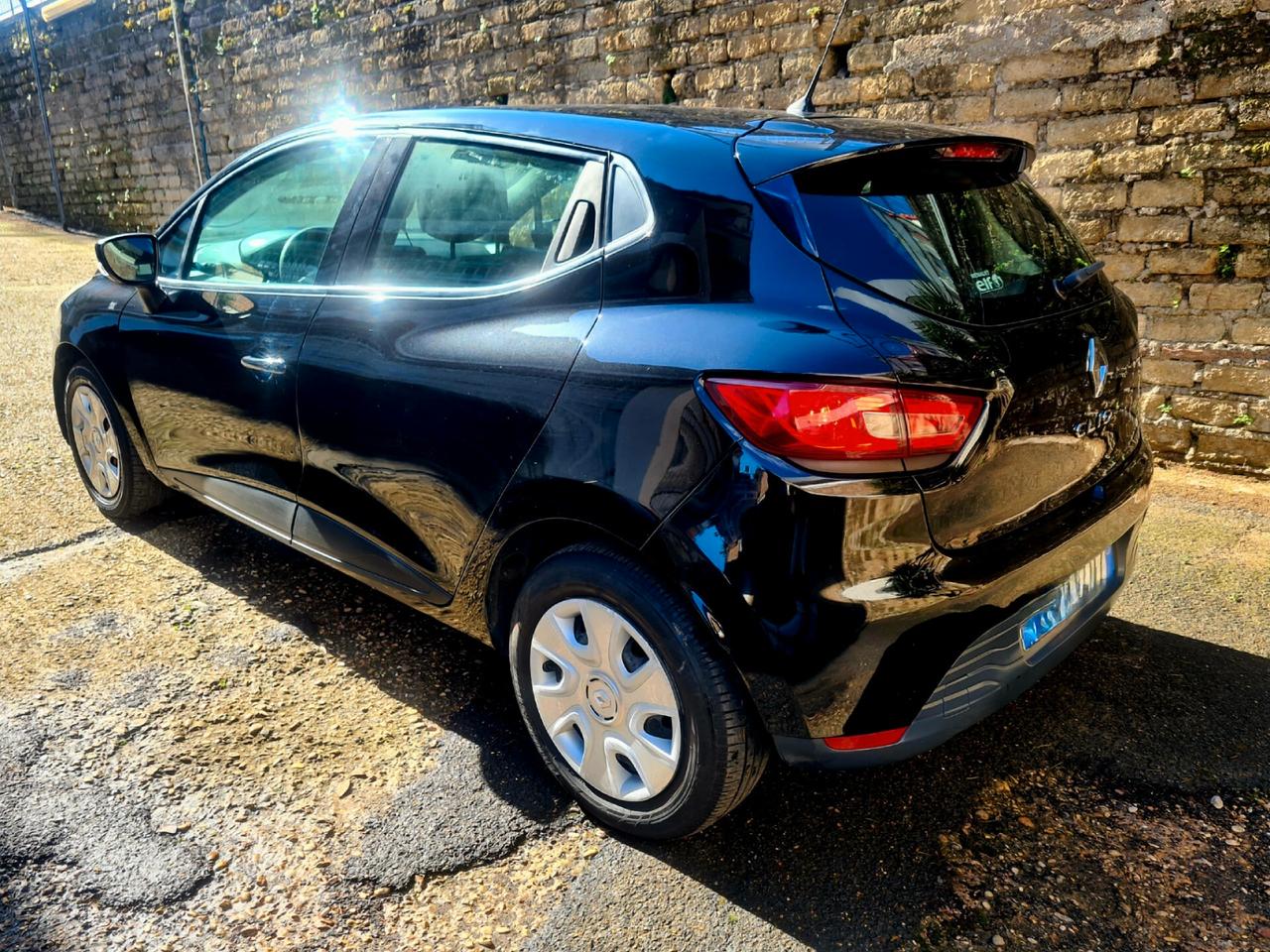 Renault Clio 1.2 75Cv VARI COLORI E CILINDRATE