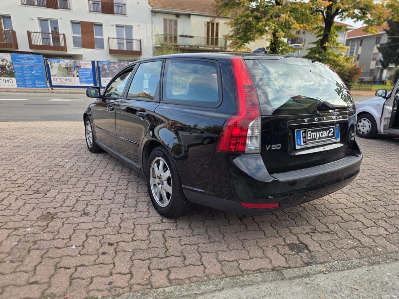 Volvo V50 D2 R-design