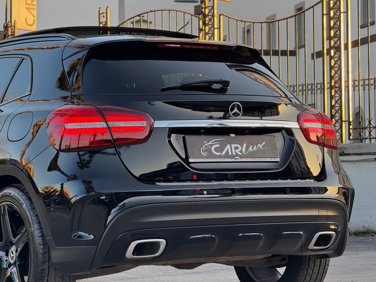 Mercedes-Benz GLA 200 d Premium AMG TETTO CAM