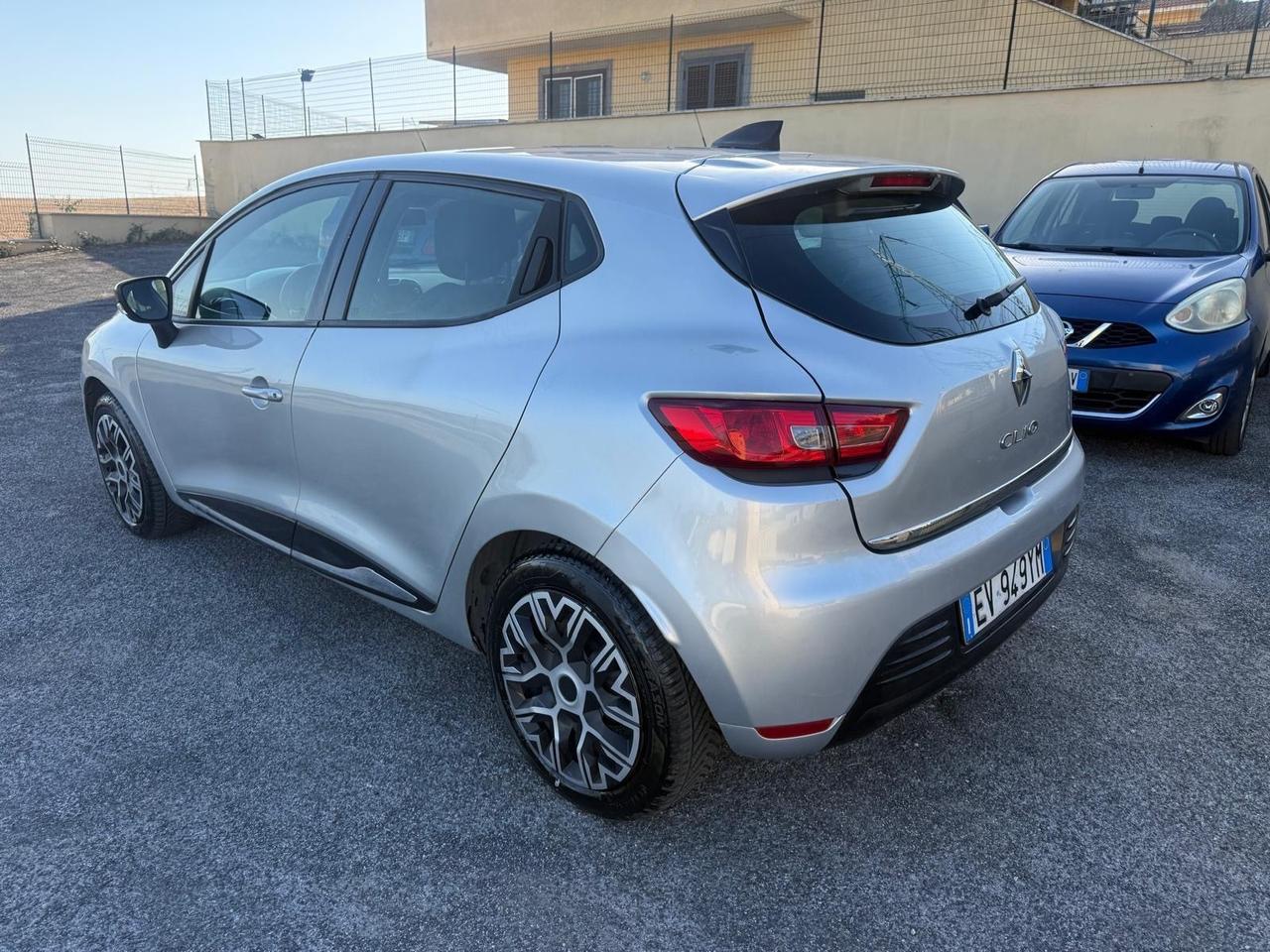 Renault Clio 1.2 75CV 5 porte Wave