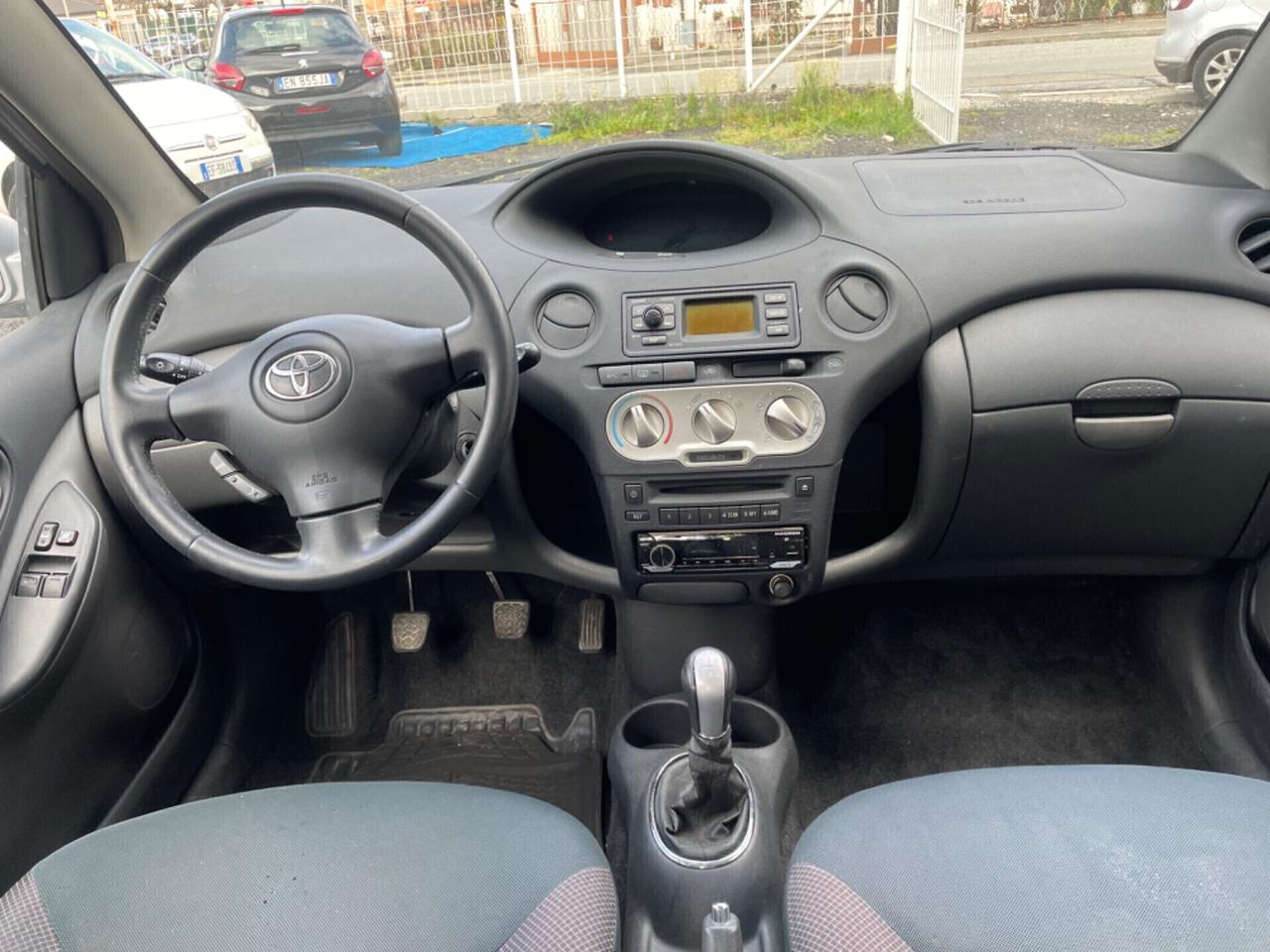 Toyota Yaris 1.4 tdi D-4D cat 5 porte Sol