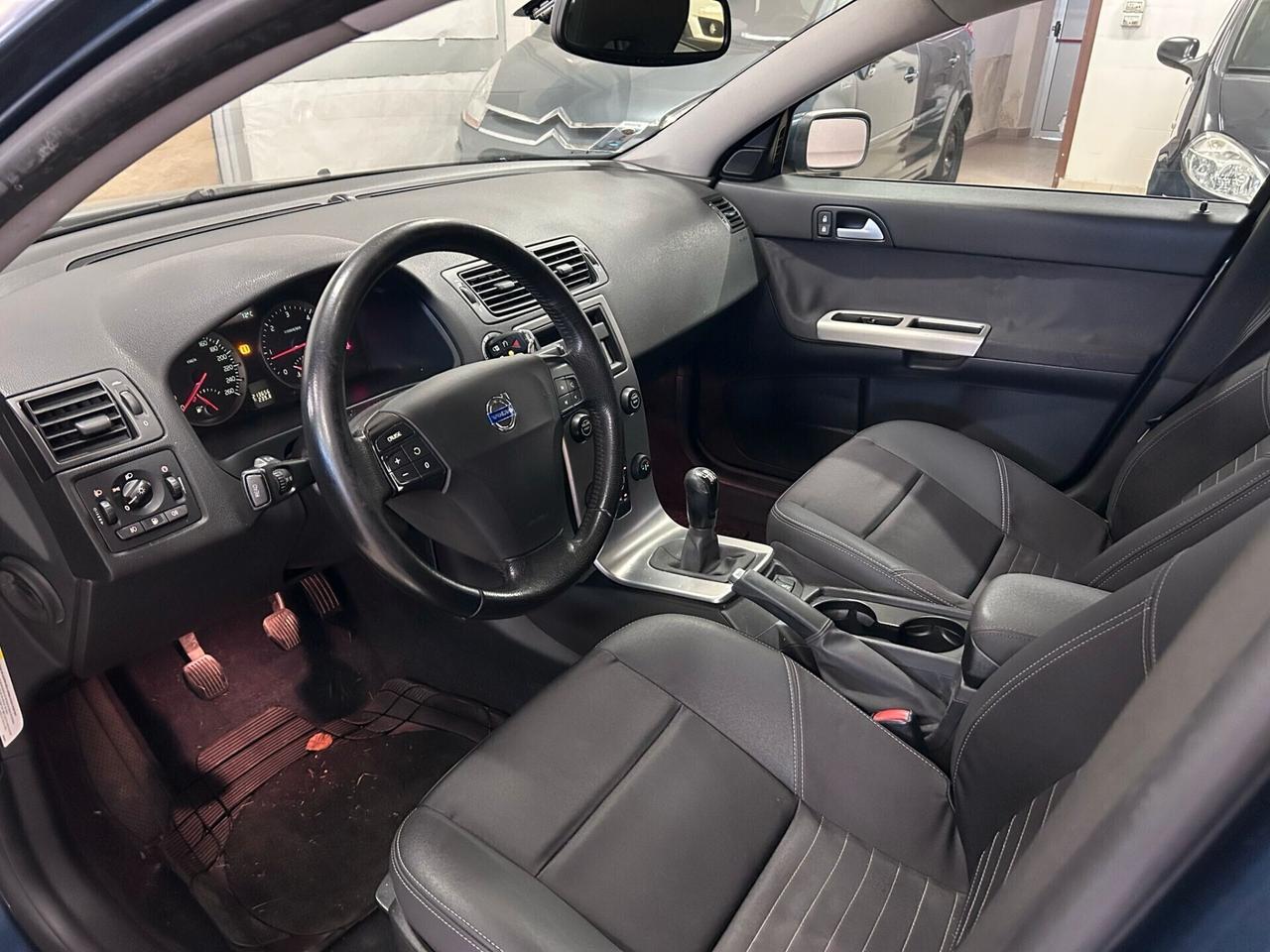 Volvo V50 2.0 D cat Momentum CV136