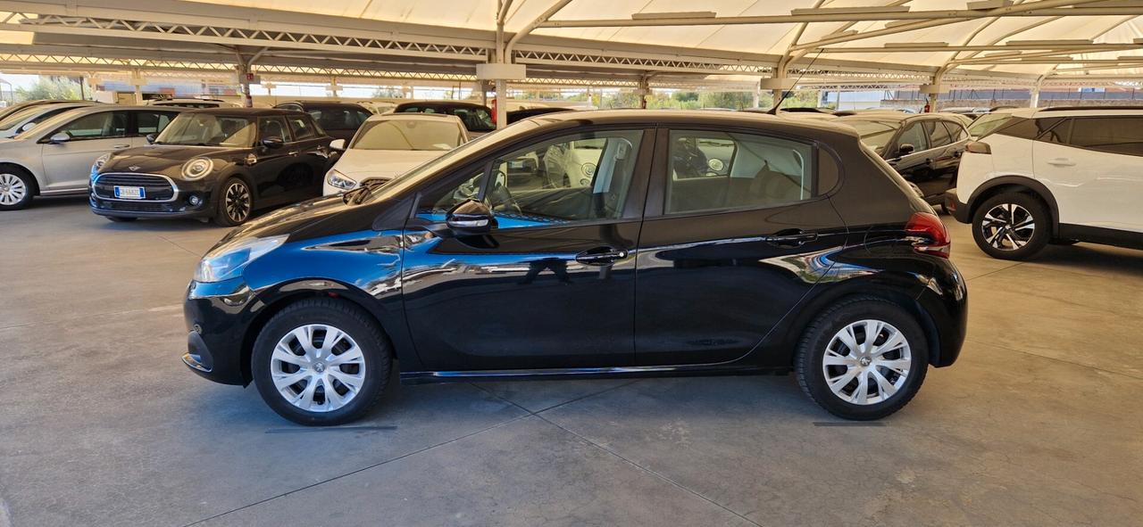 Peugeot 208 1.4 HDi 68cv Allure