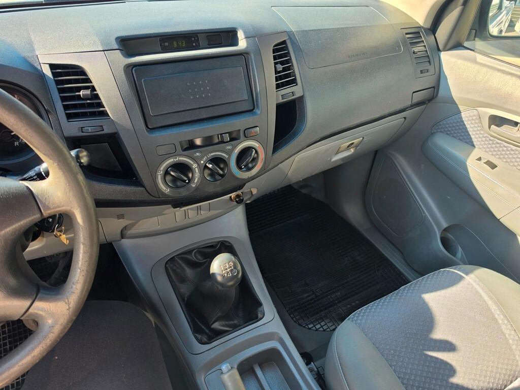 Toyota Hilux 2.5 D-4D 2WD 2p. Pick-up