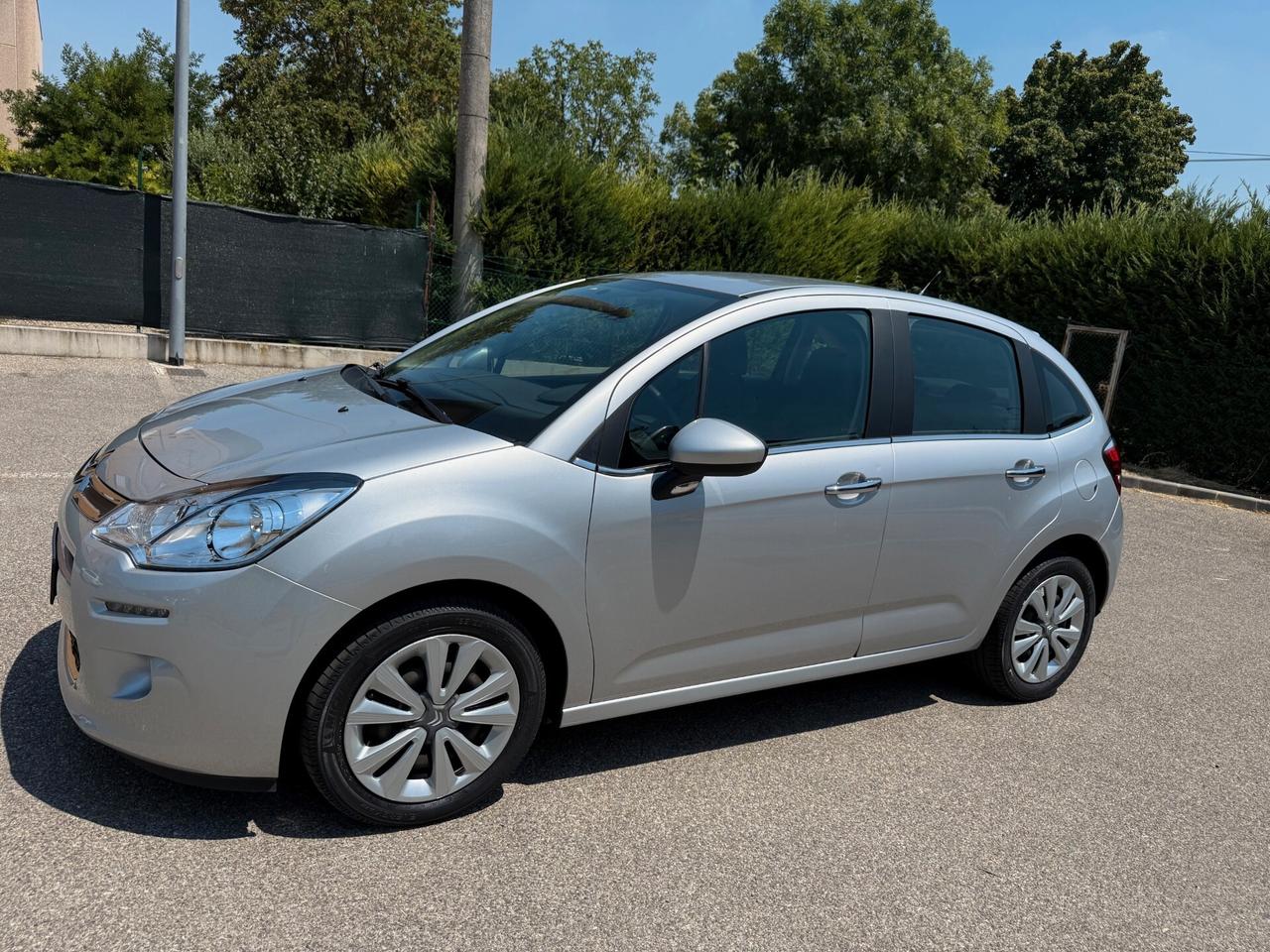 Citroen C3 1.2 - NAV. - NEOPATENTATI - 12 MESI DI GARANZIA -