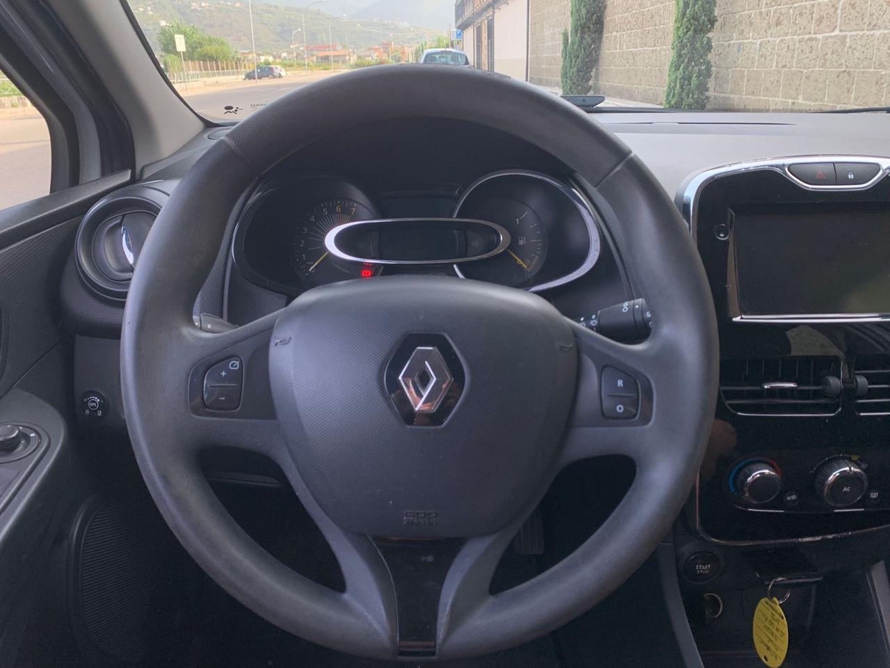 Renault Clio 1.2 Benz-GPL CostumeNational GARANZIA 12 MESI