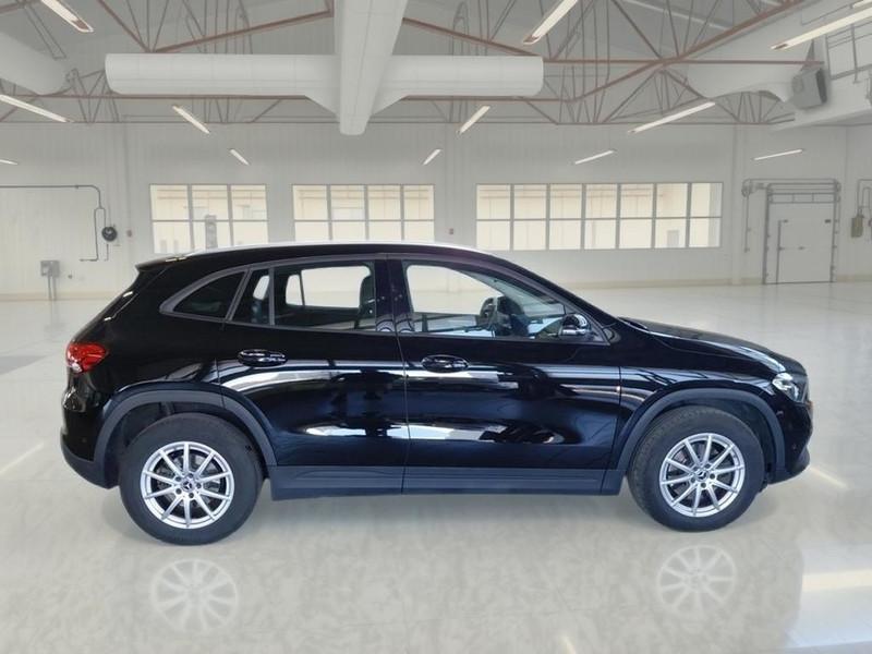 MERCEDES-BENZ GLA 200 D AUTOMATICO BUSINESS EXTRA CROSSOVER