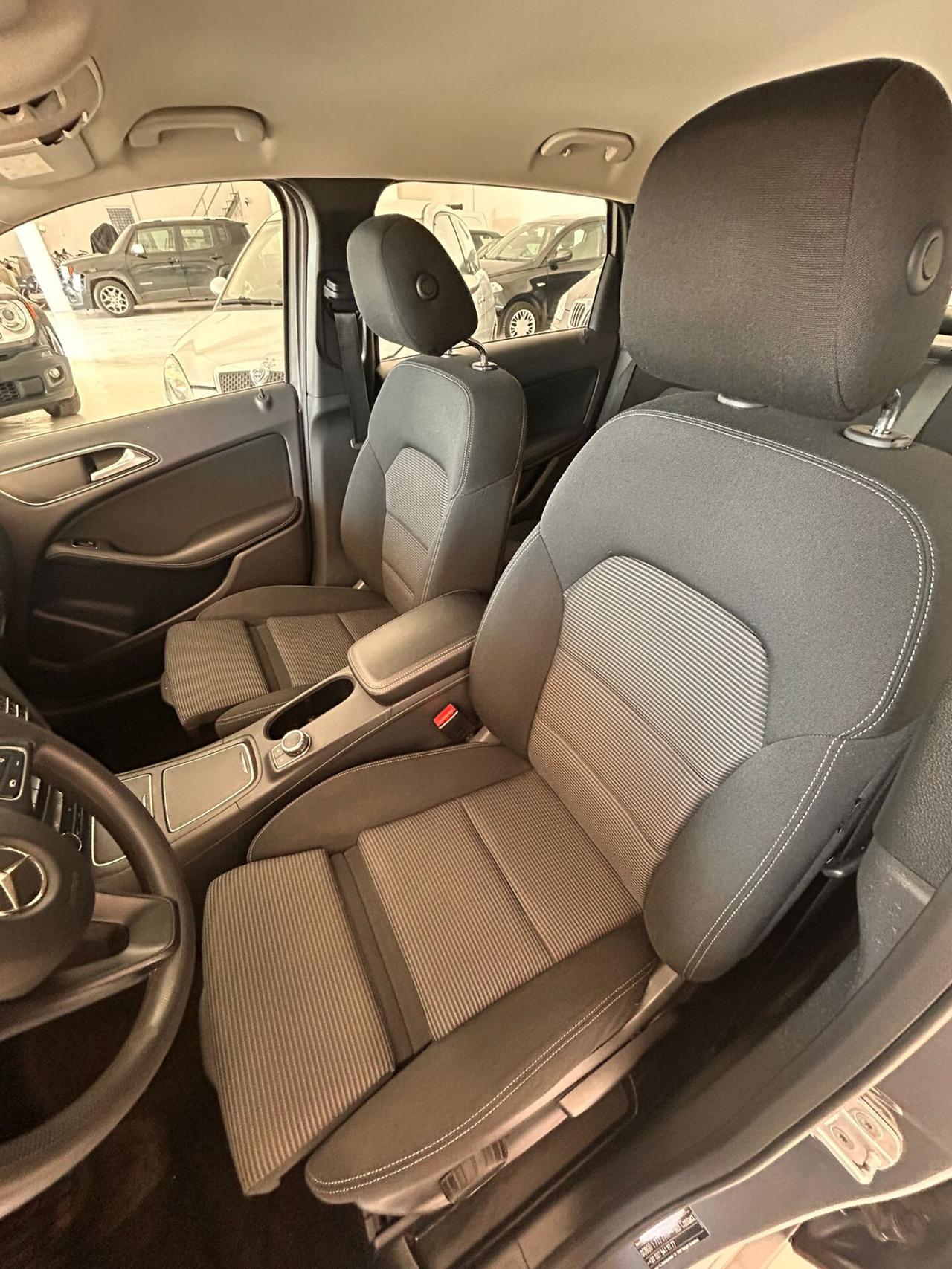 Mercedes-benz B 180 d Business