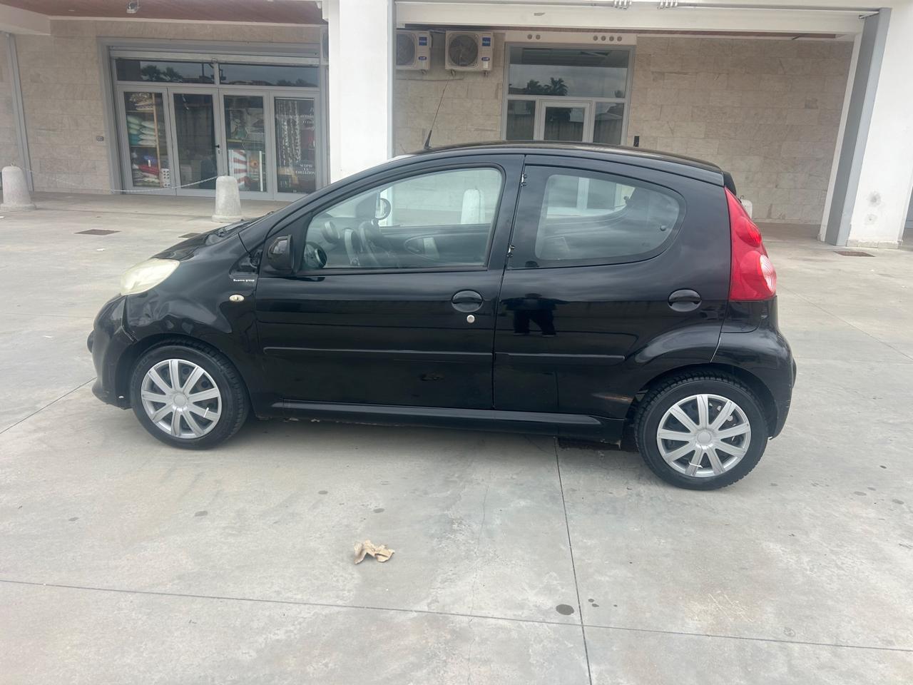 Peugeot 107 1.0 68CV 5p. Sweet Years