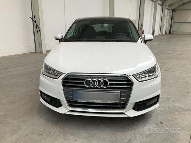 Audi A1 Sportback 1.0 tfsi ultra Sport 95cv 5Posti