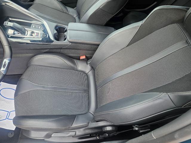 PEUGEOT 3008 BlueHDi 130 S&S EAT8 GT