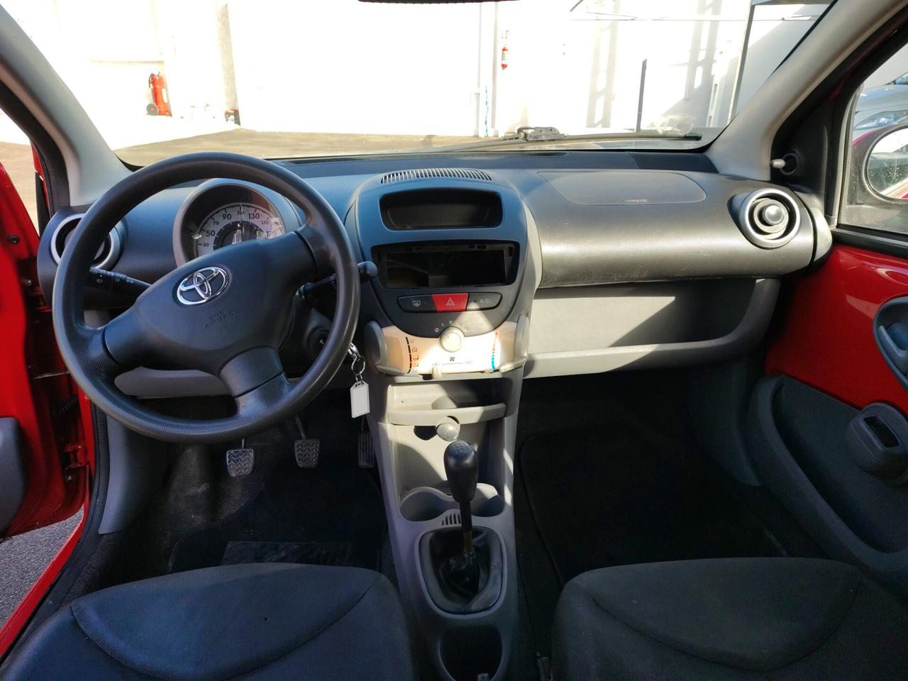 Toyota Aygo 1.0 12V VVT-i 5 porte Sol