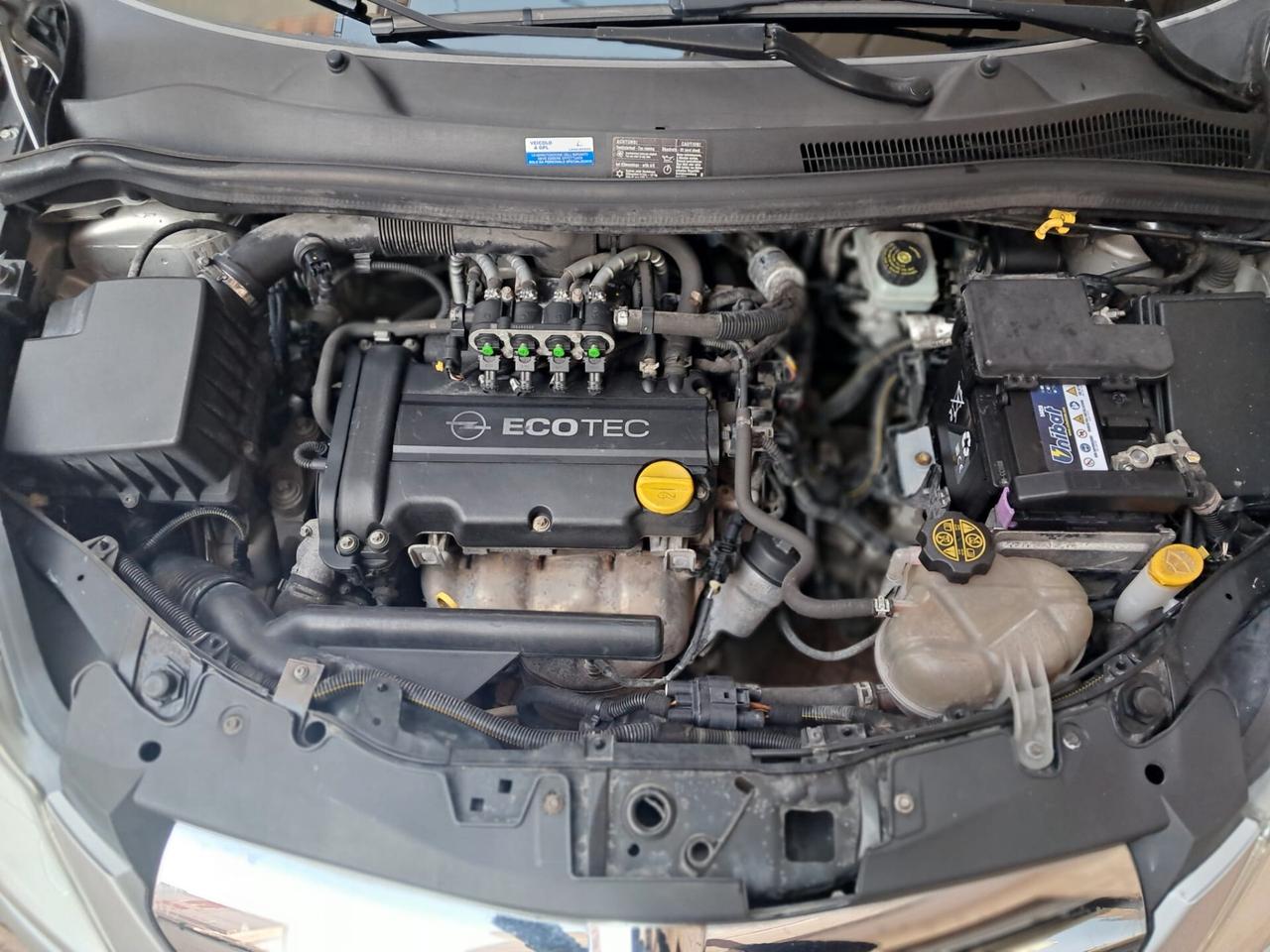 OPEL CORSA 1.2 GPL 5 PORTE-NEOPATENTATI-Euro3990-