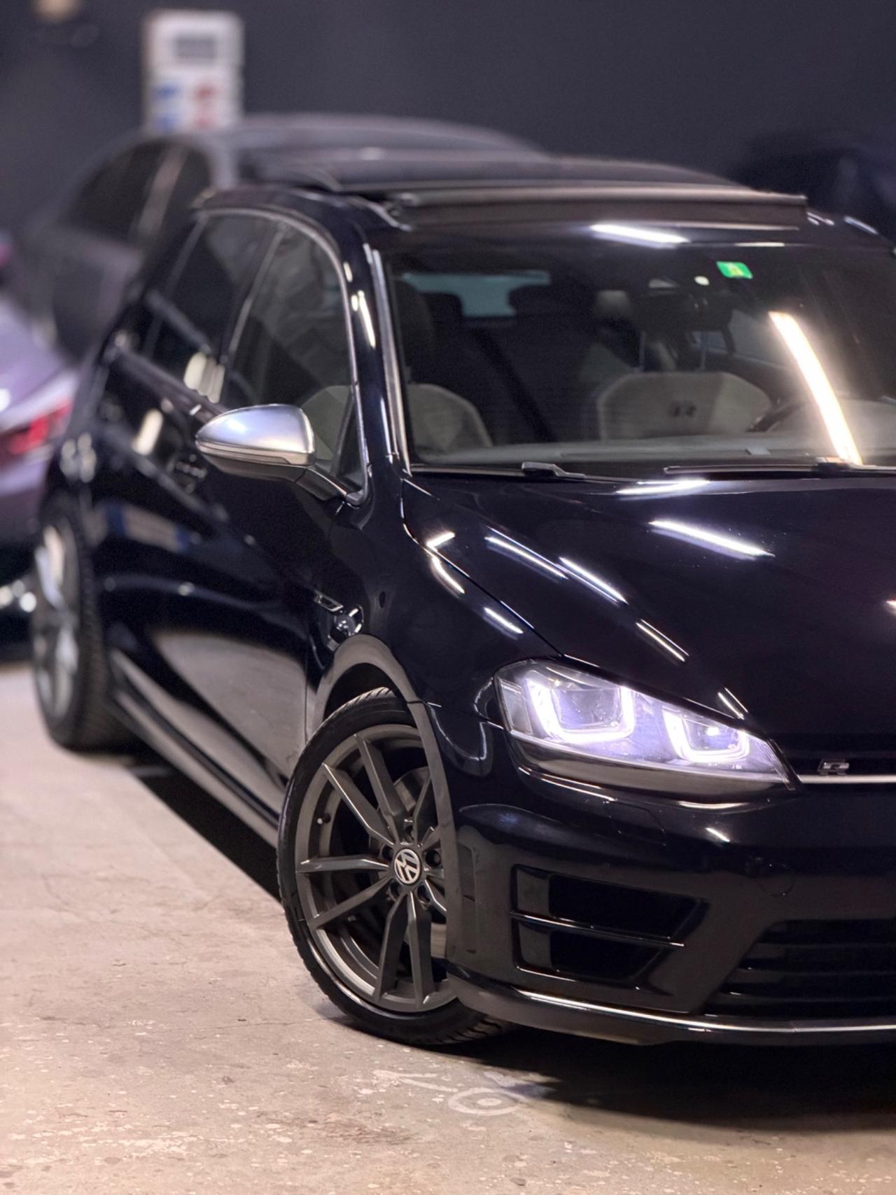 Volkswagen Golf R 2.0 5p.