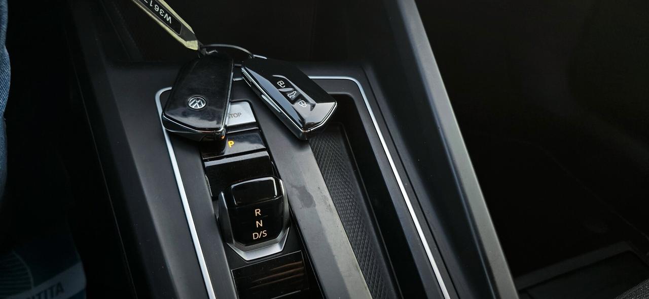 Volkswagen Golf 1.0 eTSI EVO DSG Life