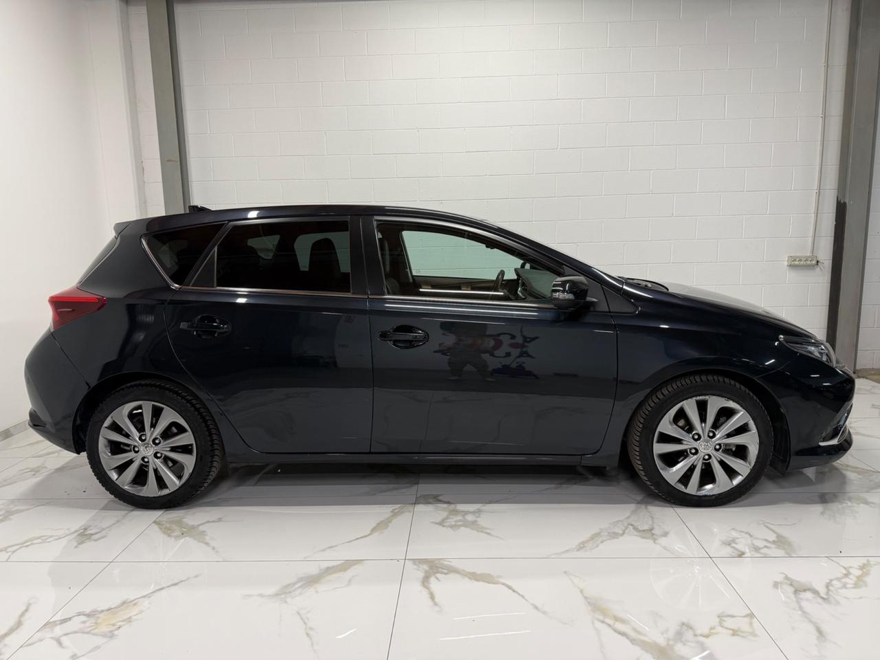 Toyota Auris 1.6 D-4D Active