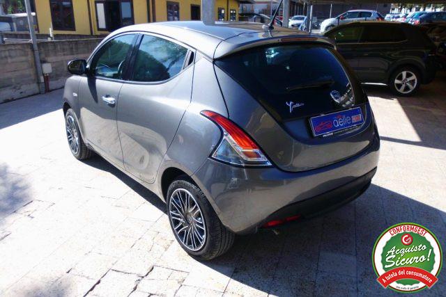 LANCIA Ypsilon 1.0 FireFly 5 porte S&S Hybrid Gold