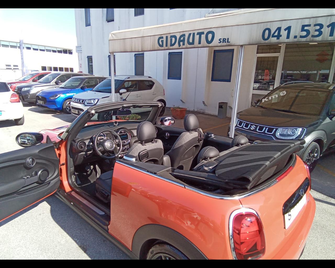 MINI Mini Cbr. (F57) - Mini 1.5 Cooper Hype Cabrio