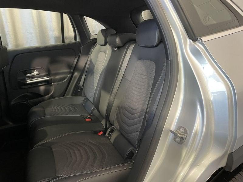 Mercedes-Benz GLA GLA 180 Automatic Progressive Advanced