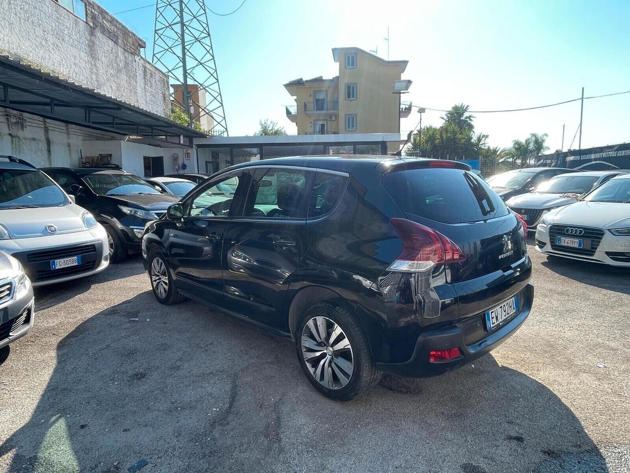 Peugeot 3008 1.6 HDi 115CV Business