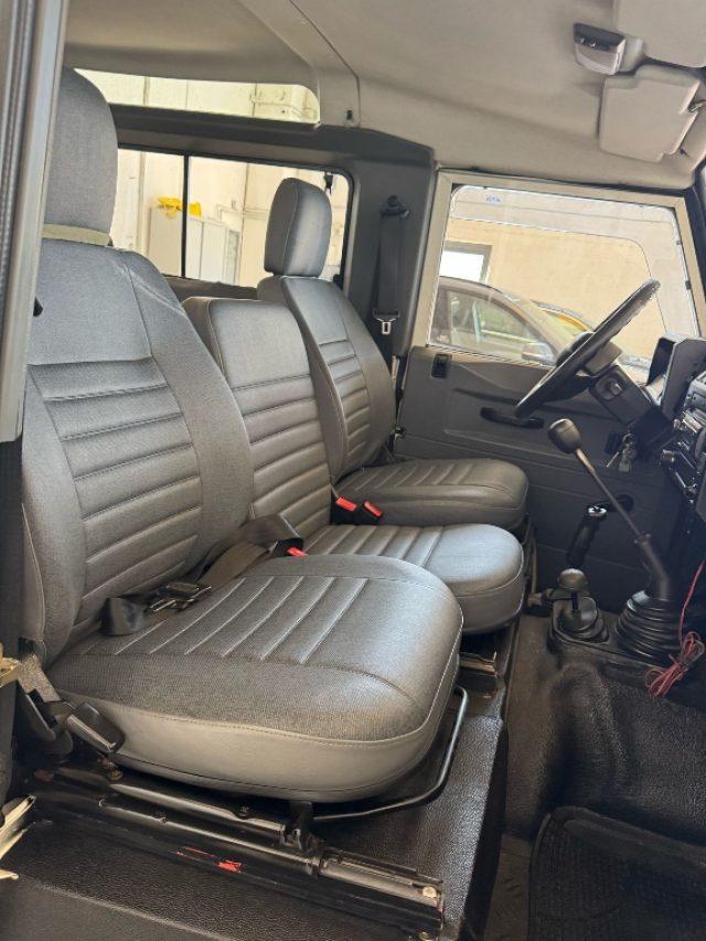 LAND ROVER Defender 90 2.5 Td5 Station Wagon //BELL1SS1MO//
