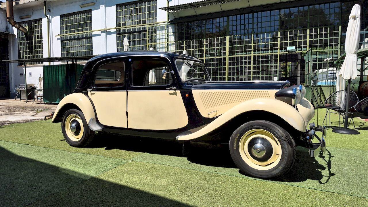 Citroen Traction Avant 11 BL – 1955