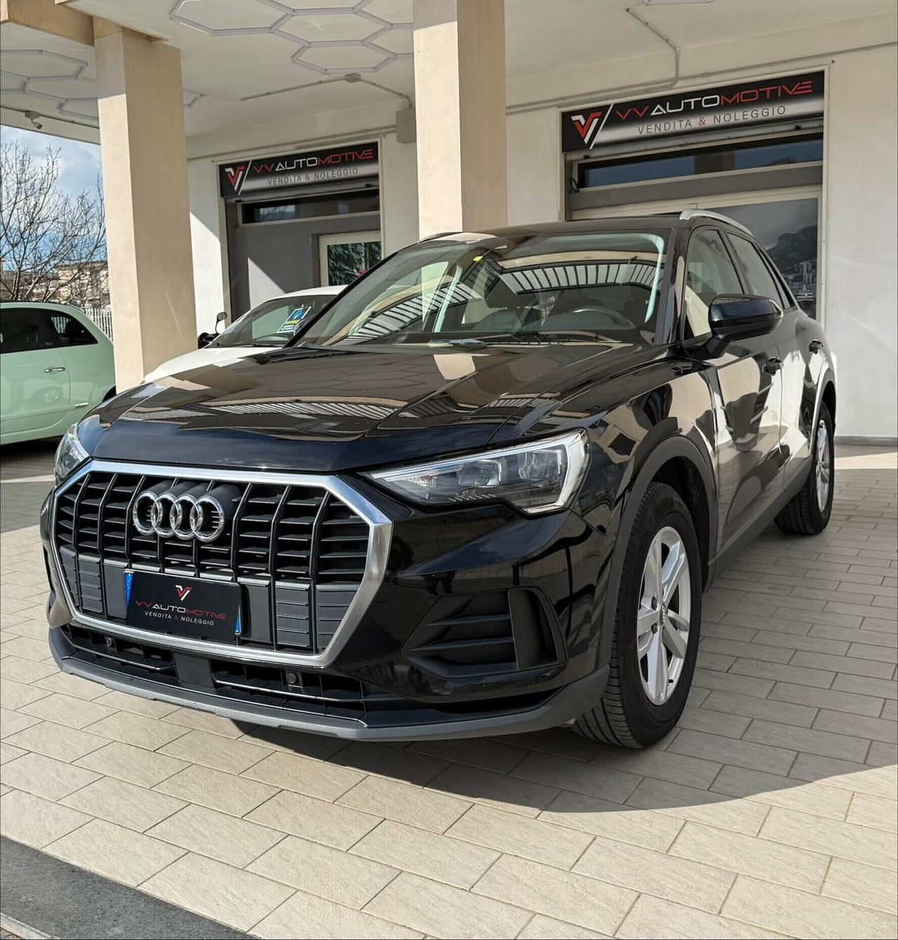 Audi Q3 35 TDI S tronic Business Advanced