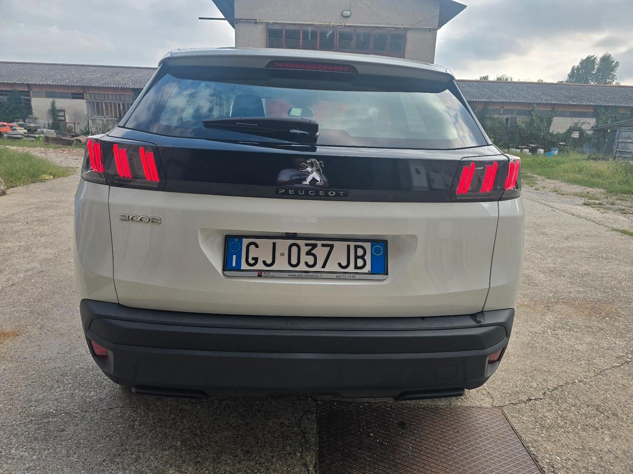 Peugeot 3008 BlueHDi 130 S&S Active Pack