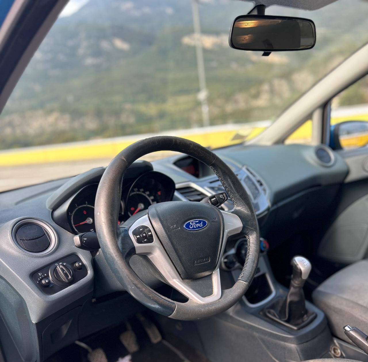 Ford Fiesta 1.2 82CV 5p Titanium Neopatentati 2009