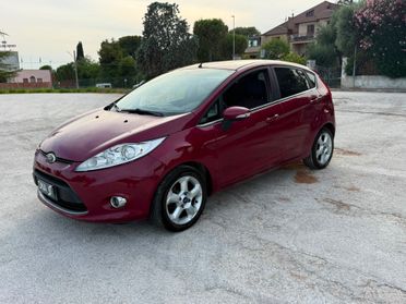 Ford Fiesta 1.2 benzina Neopatentati UNIPROPRIETÀ
