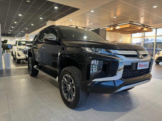 MITSUBISHI L200 2.3 D Club Cab 4x4 Super Select Intense