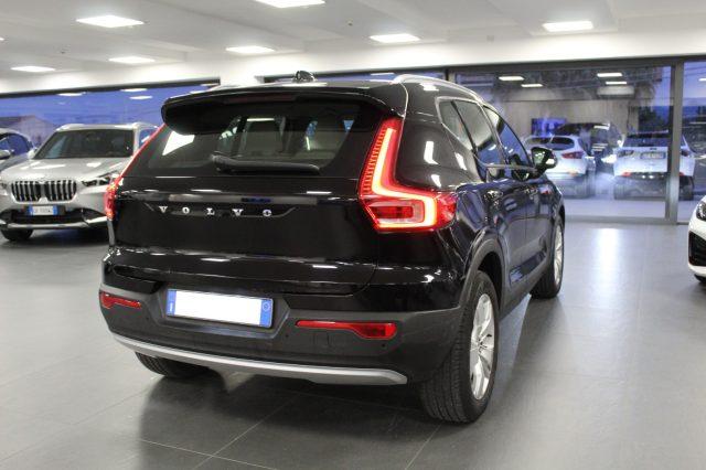 VOLVO XC40 2.0 D3 150 CV Momentum Pro Automatica