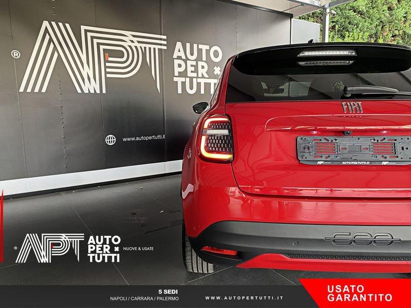 FIAT 600 600 1.2 hybrid La Prima 110cv auto