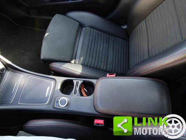 MERCEDES-BENZ CLA 200 Premium 156 CV CAMBIO AUTOMATICO