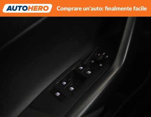 VOLKSWAGEN Polo 1.0 TSI DSG Life