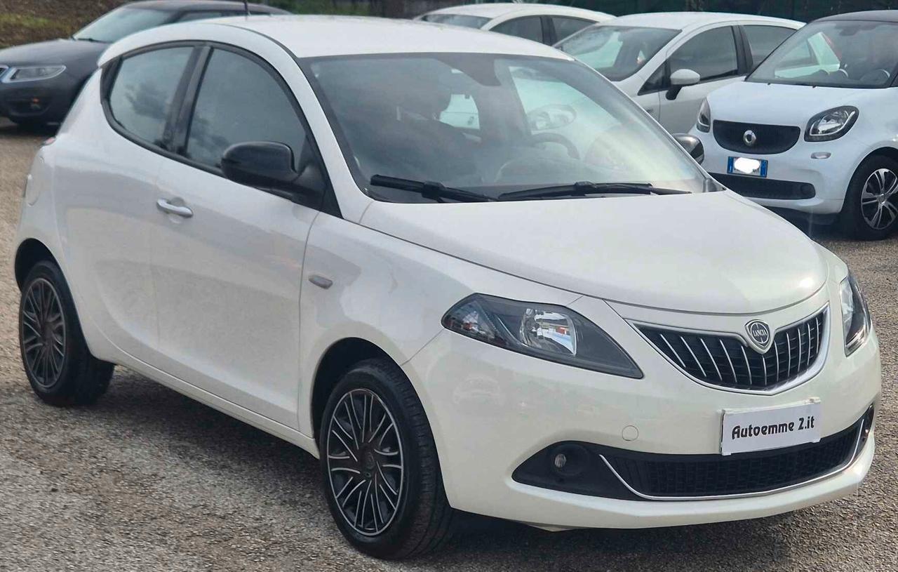 Lancia Ypsilon 1.2 69 CV 5 porte GPL Ecochic Gold casa madre