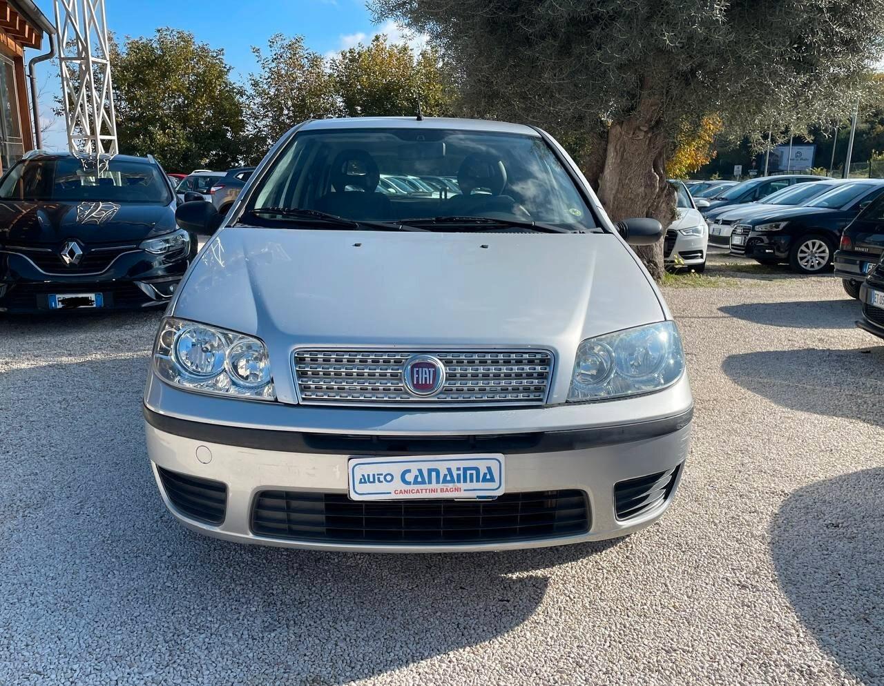 FIAT PUNTO 1.2 B - 2011