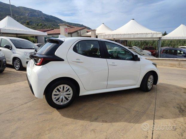 Toyota yaris 1.5 hybrid 116 cv active