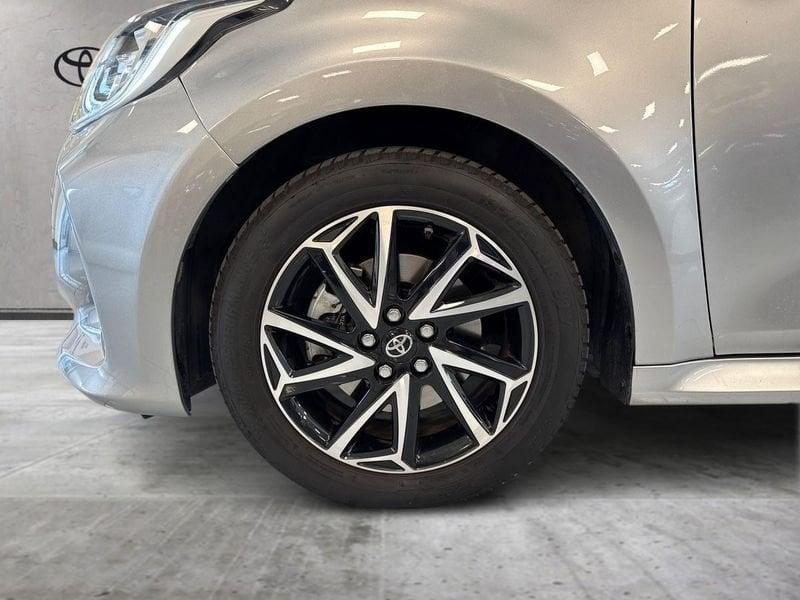 Toyota Yaris Hybrid Trend MY22
