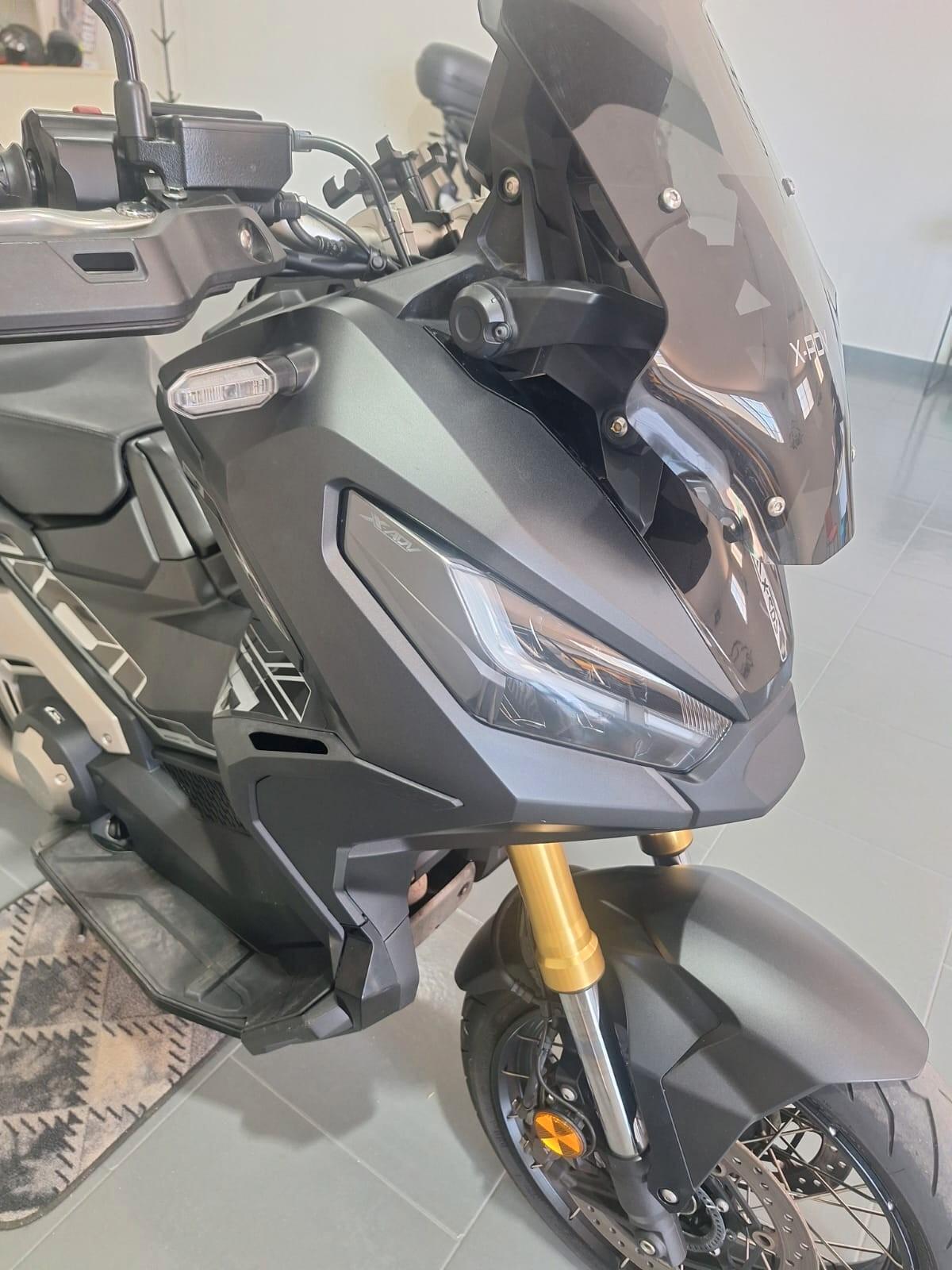 Honda X-ADV 750 2024