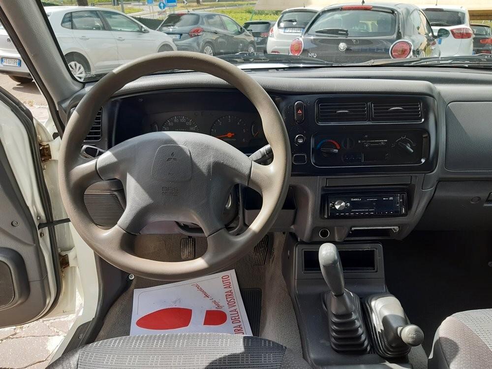 Mitsubishi L200 2.5 TD cat 4WD Club Cab