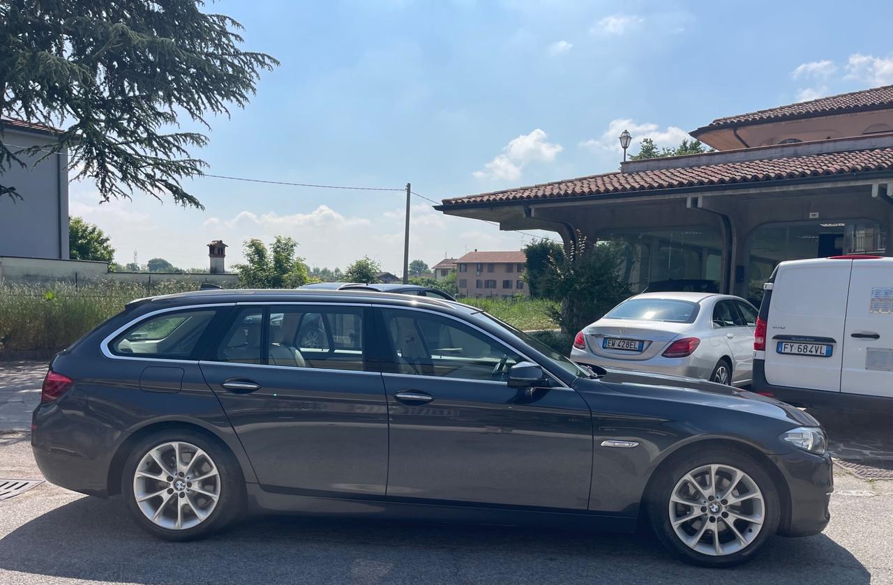 Bmw 520 520d xDrive Luxury