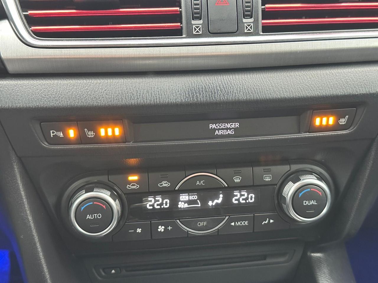 Mazda 3 Mazda3 1.5 Skyactiv-D Exceed 2017