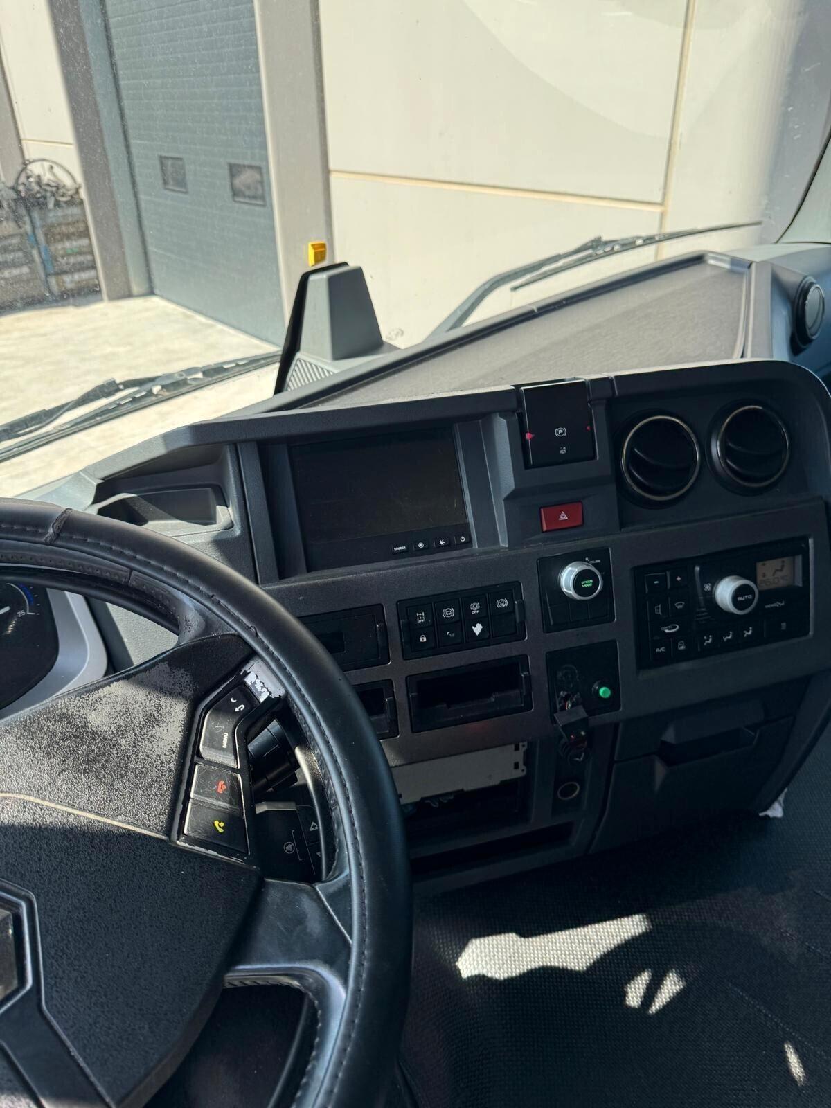 Renault Trucks T 460 Intarder