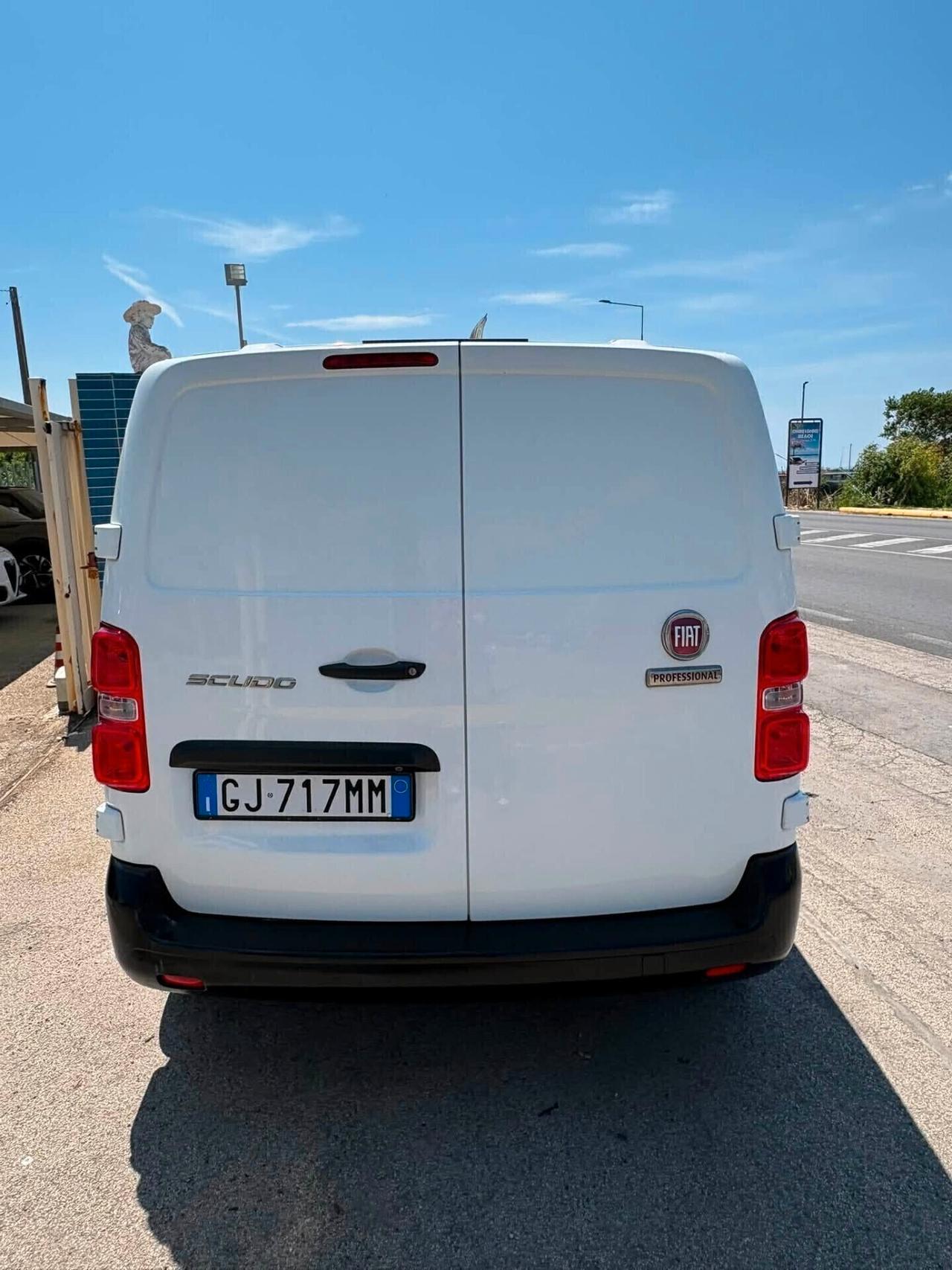 Fiat 1.5cc 120 CV navi + camera