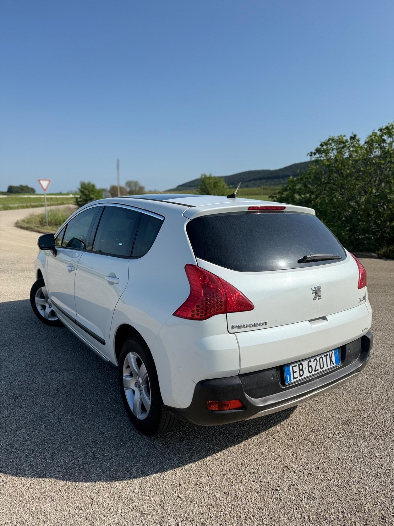 Peugeot 3008 2.0 HDi 150CV Tecno
