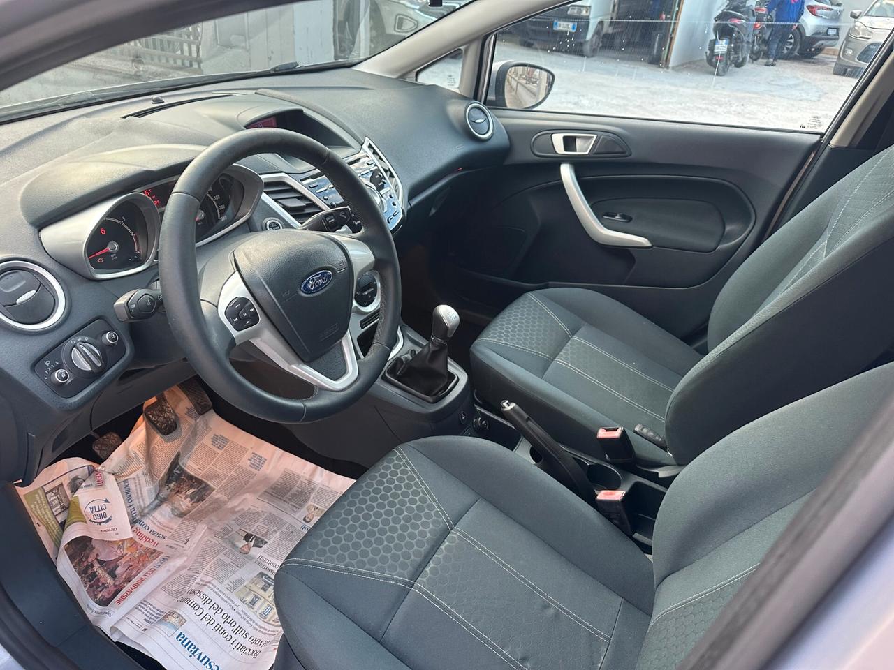 Ford Fiesta 1.2 Gpl 82 Cv Titanium 2012